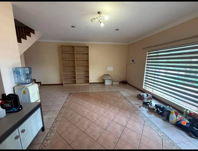 3 BEDROOM PROPERTY TO RENT IN ROOIHUISKRAAL